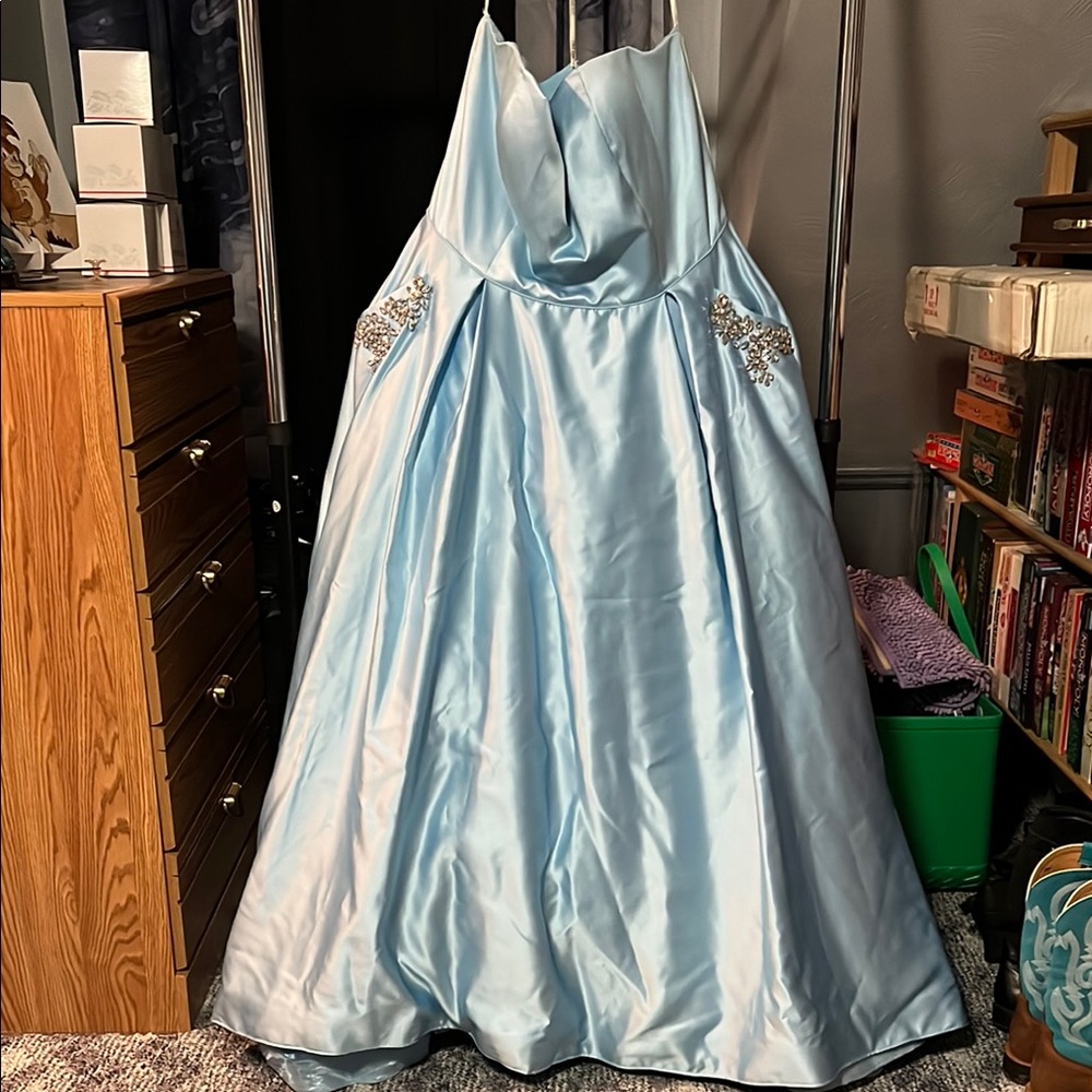 Sherri Hill Blue Sweetheart Gown